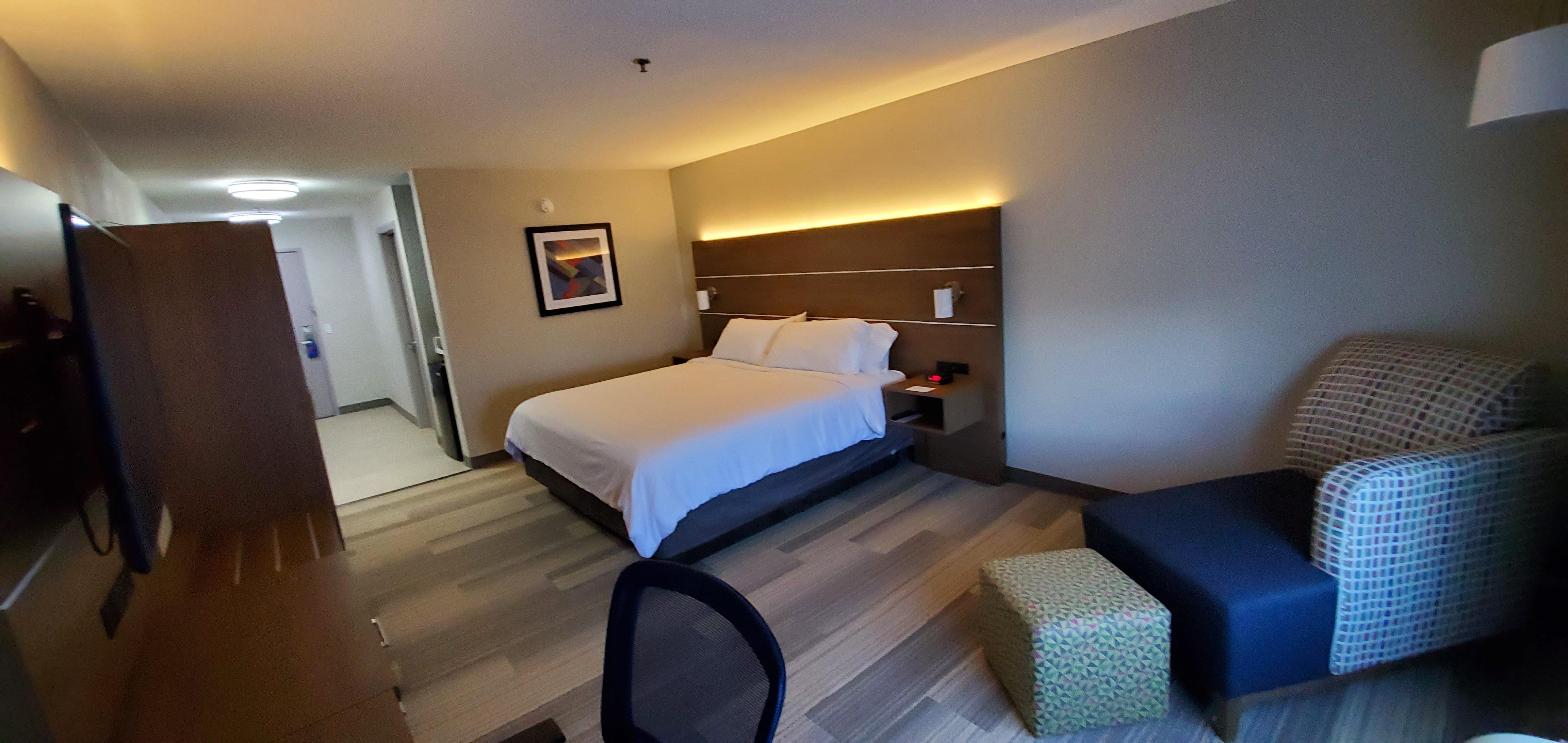 Holiday Inn Express Hotel & Suites Kinston By Ihg Exterior foto