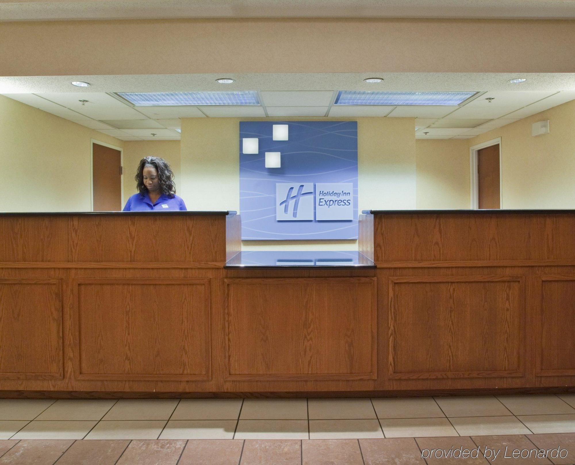 Holiday Inn Express Hotel & Suites Kinston By Ihg Interior foto